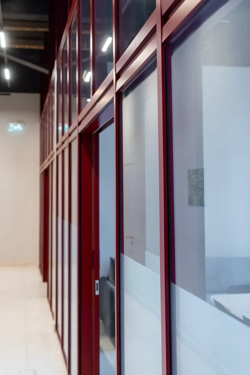 Противопожарные алюминиевые двери EIS